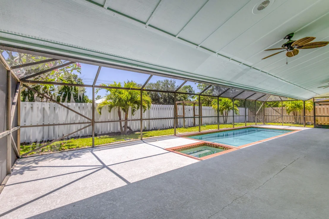 Photo of 120 Bayberry Circle