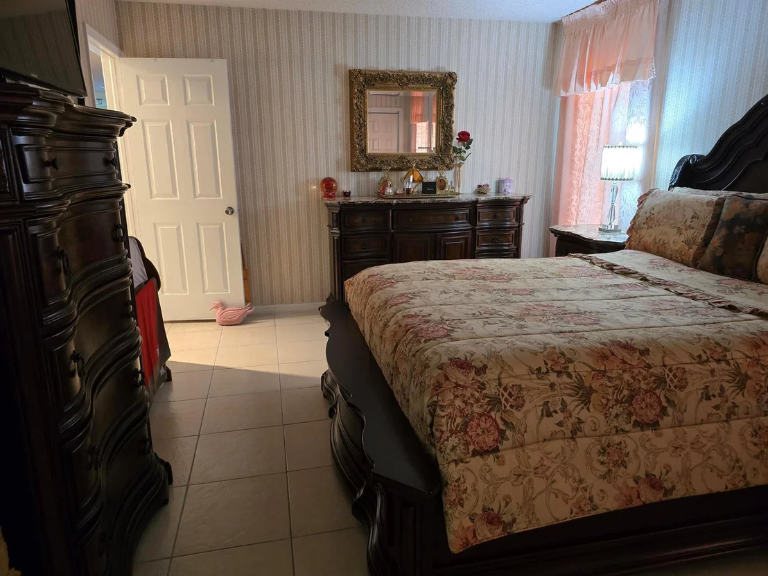 Photo of 304 Knob Hill Boulevard