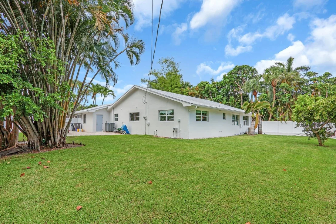 Photo of 5114 Laird Lane