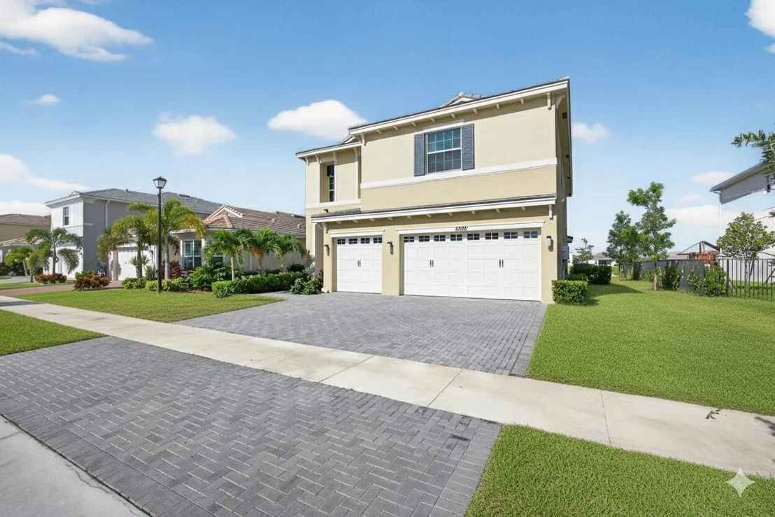 Photo of 5385 Macoon Way