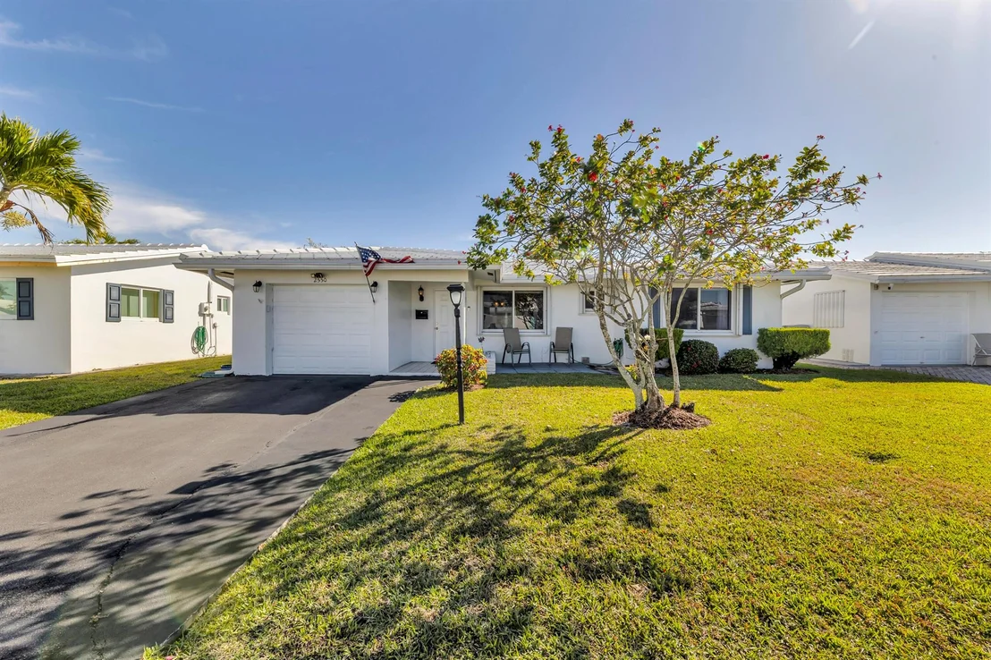 Photo of 2550 NW 2 Drive