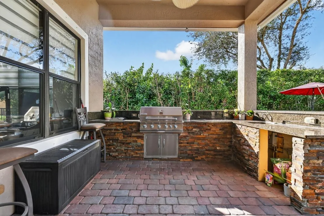 Photo of 16091 Rosecroft Terrace
