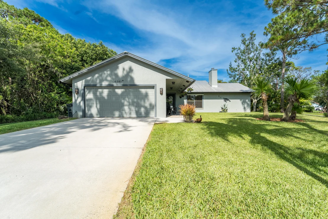Photo of 6361 SE Phillips Bend Avenue