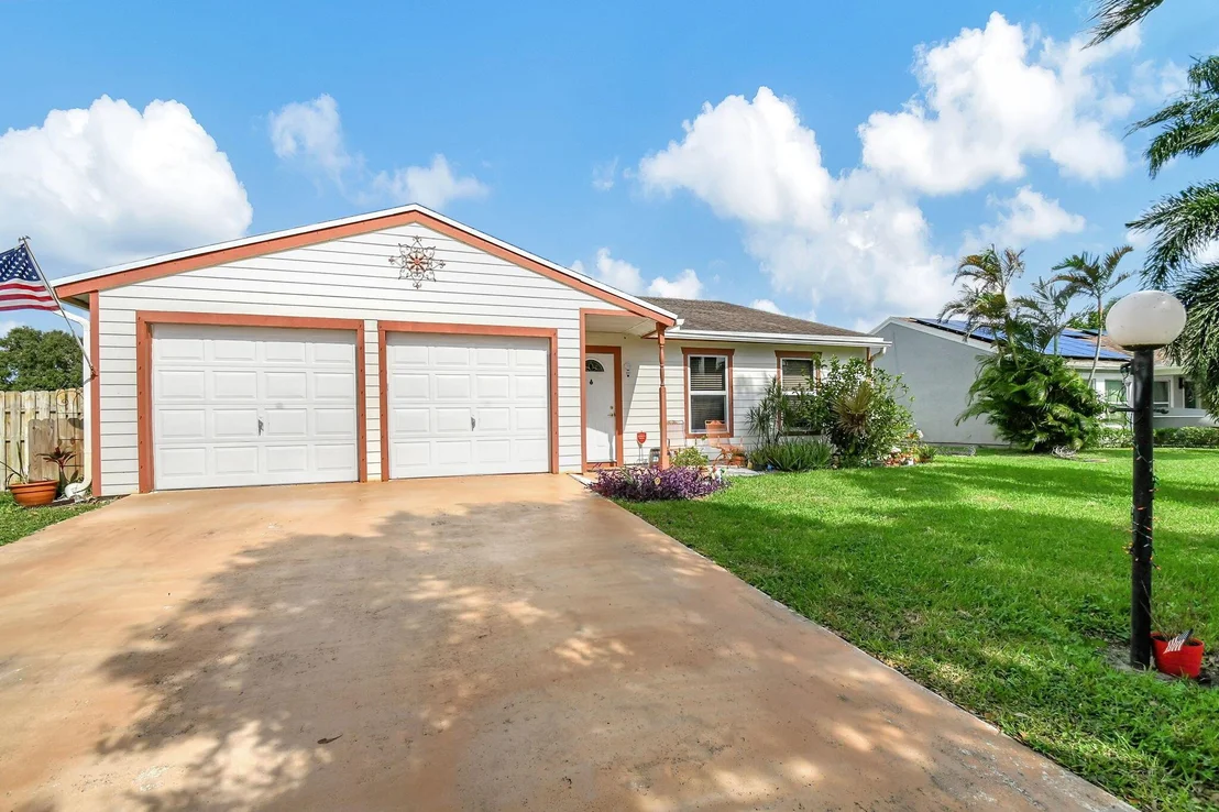 Photo of 7875 Canal Drive