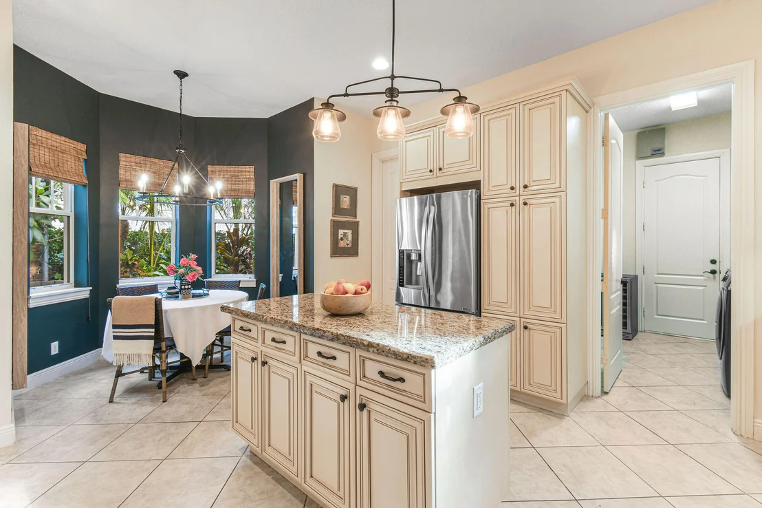 Photo of 256 W Bay Cedar Circle