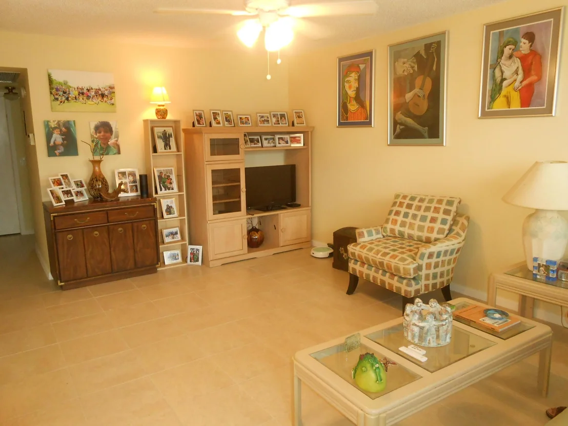 Photo of 1026 Cornwall B