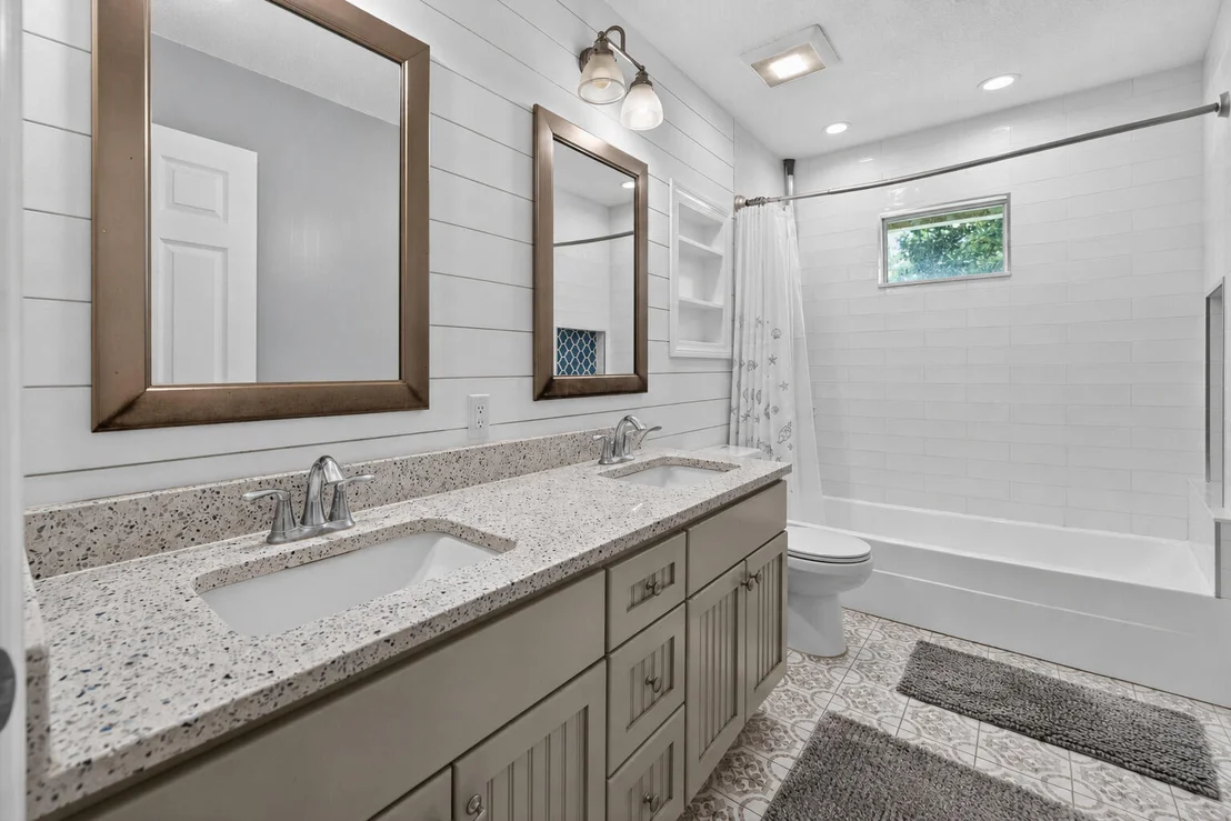 Photo of 15721 111th Terrace N