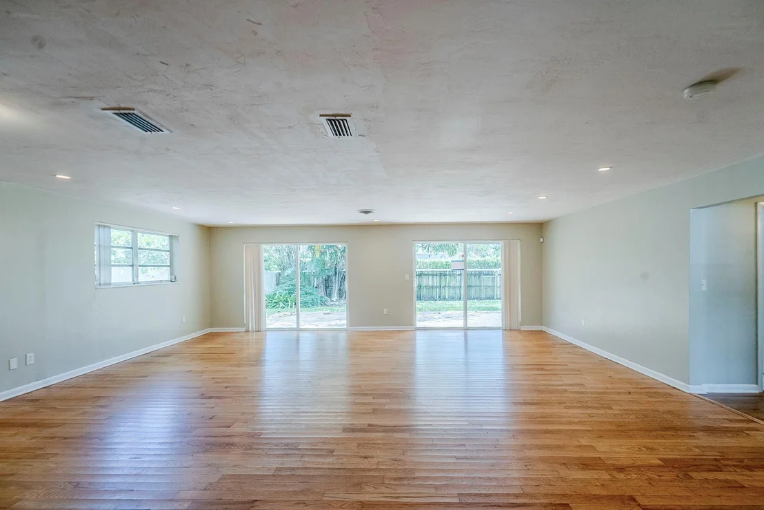 Photo of 11660 Canal Drive