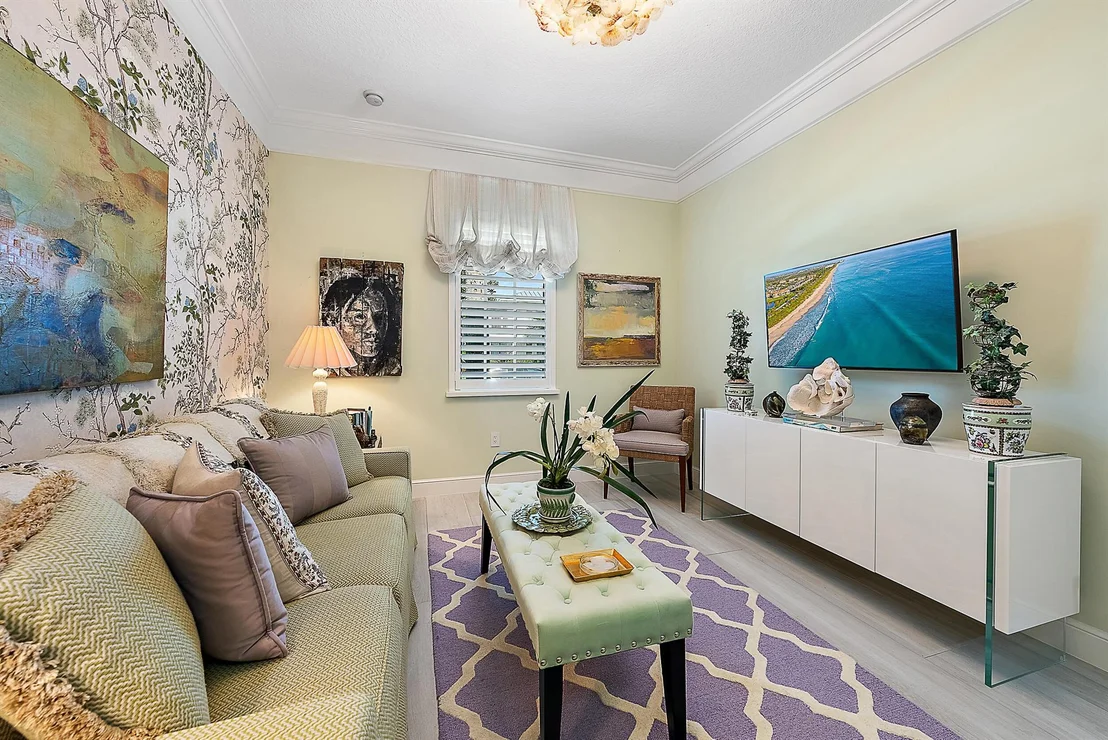 Photo of 1170 Tropical Drive