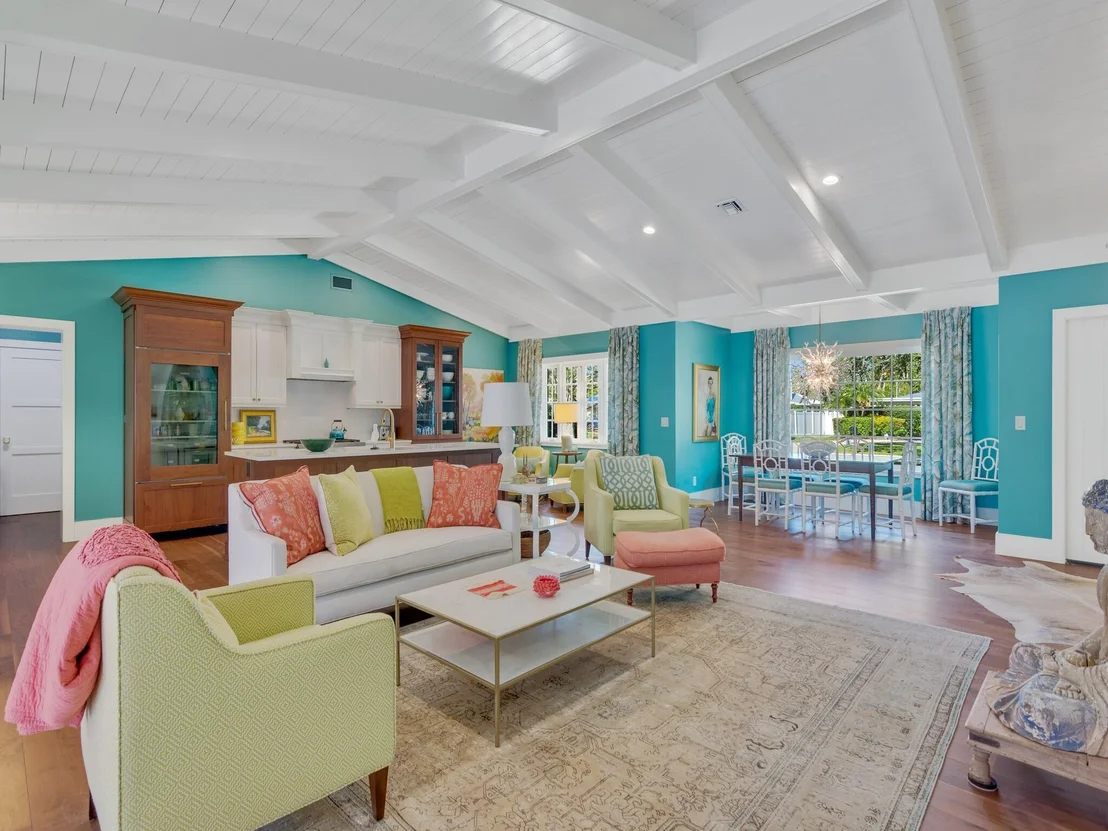 Photo of 746 Iris Lane