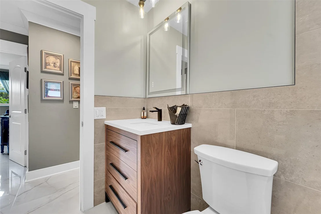Photo of 240 SE 15th Avenue
