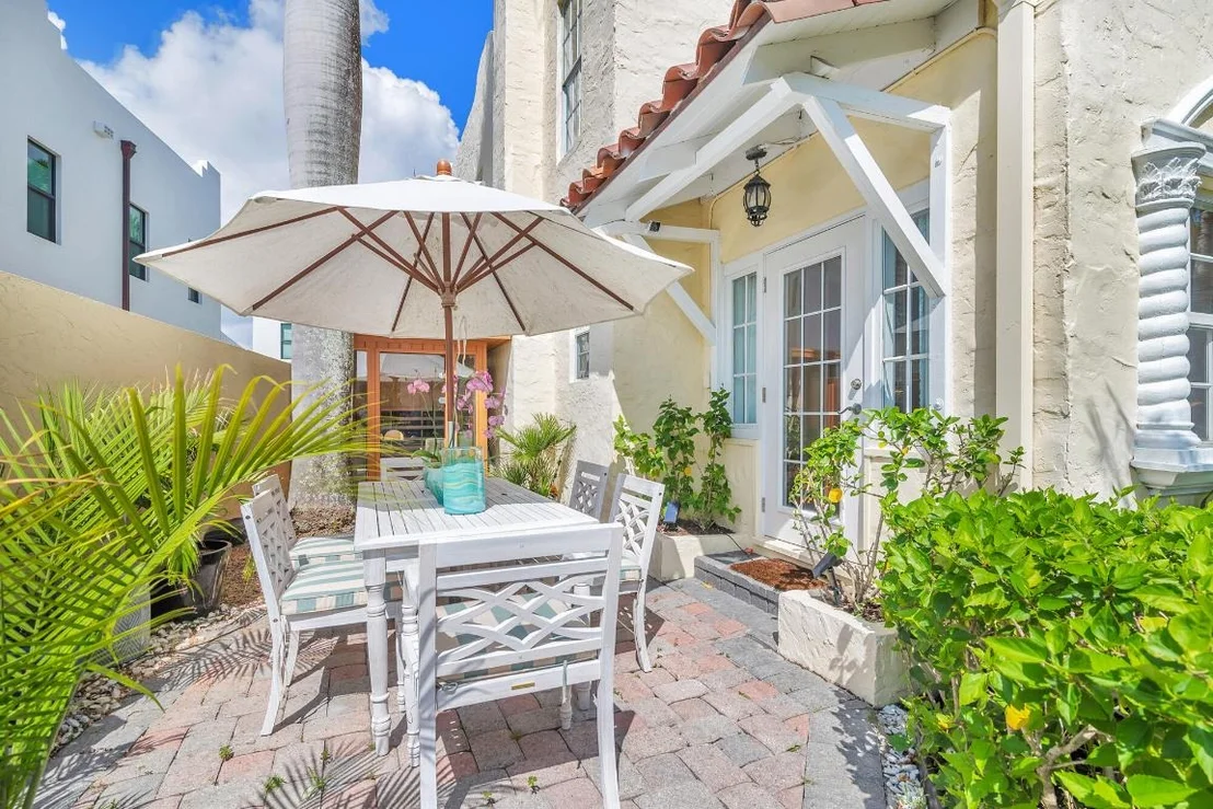 Photo of 3213 Vincent Road