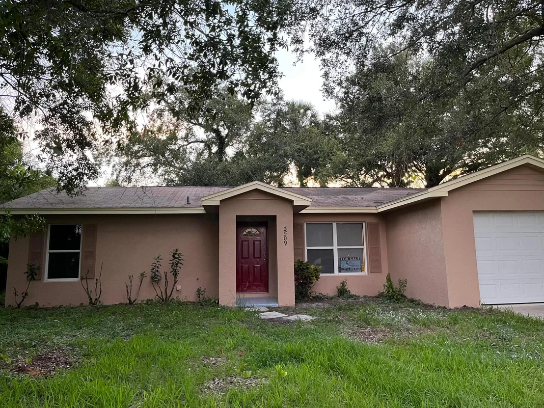 Photo of 3509 NW 38th Avenue