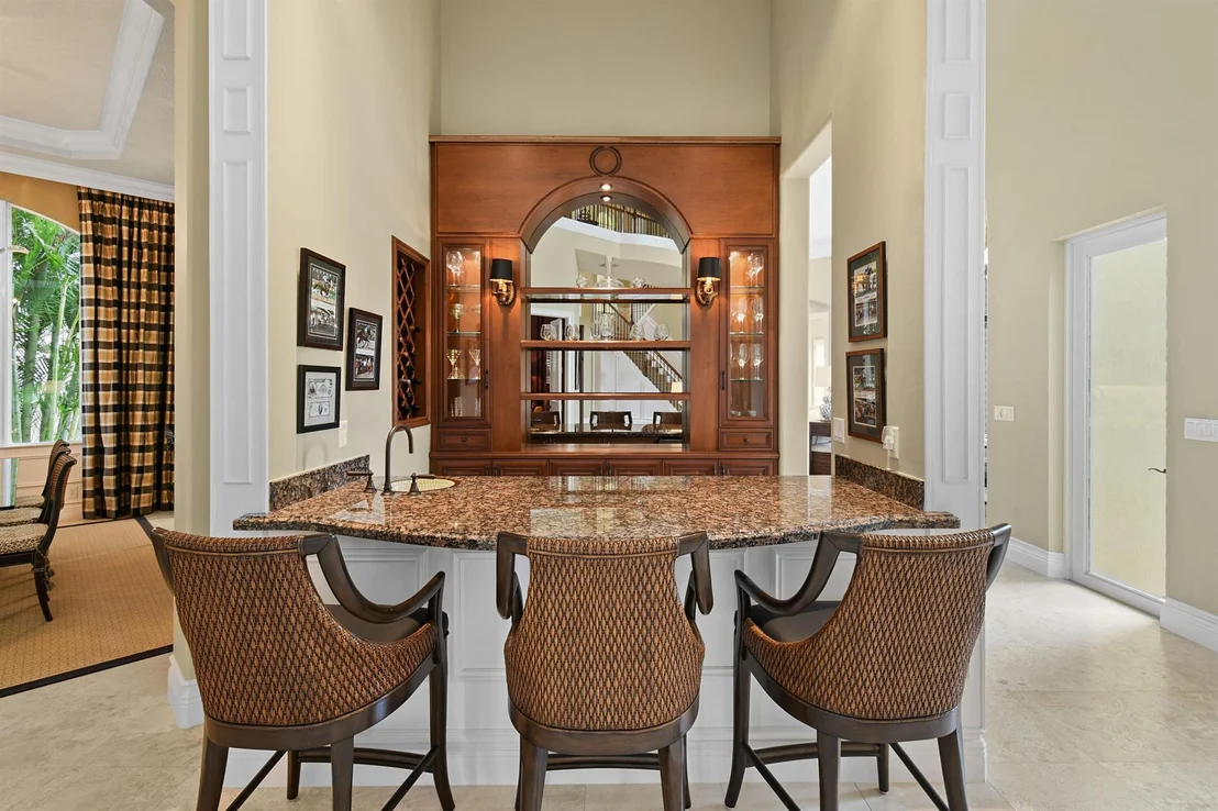 Photo of 615 Hermitage Circle