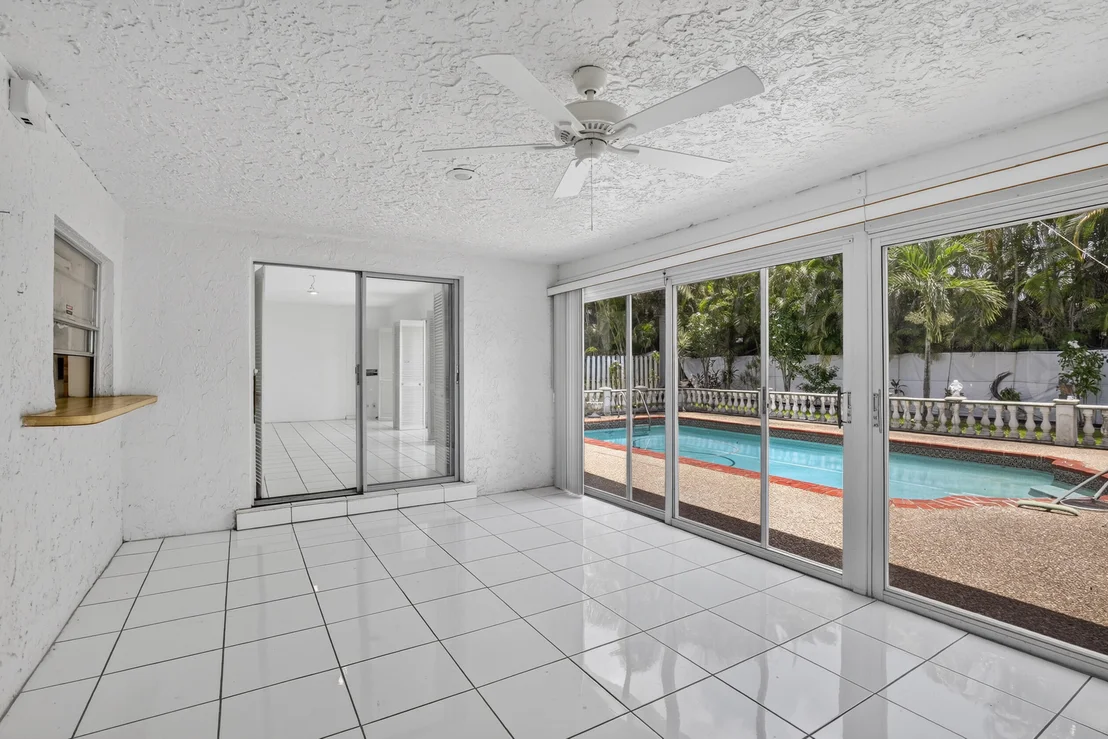 Photo of 410 Bonaventure Boulevard