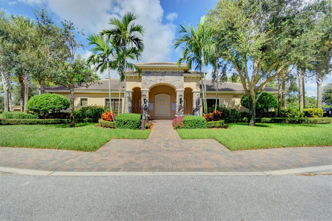 Photo of 10602 Cocobolo Way