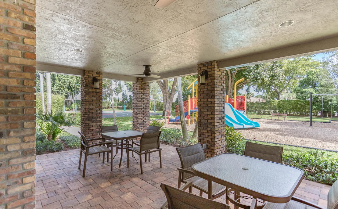 Photo of 4905 Oxford Circle