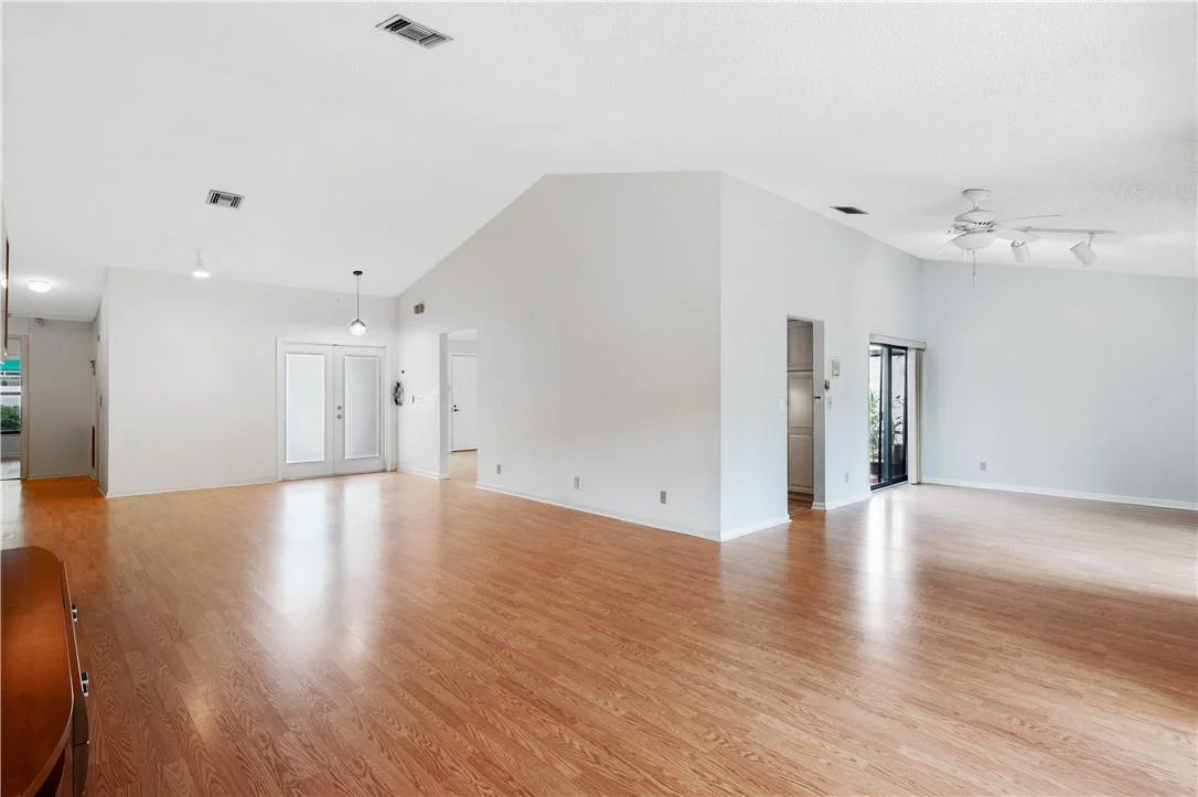 Photo of 6420 Via Tierra