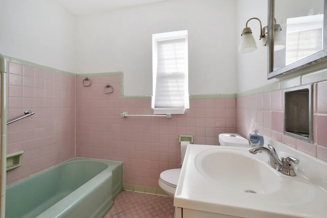 Photo of 240 Cornell Drive