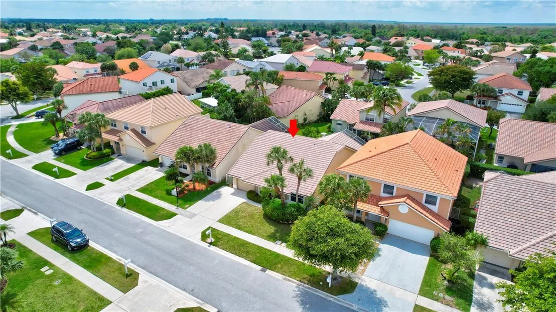 Photo of 18237 Clear Brook Circle