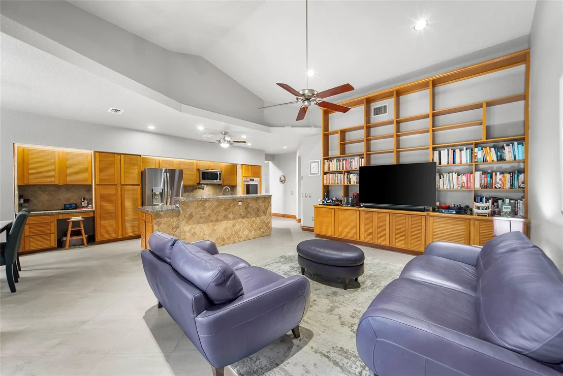 Photo of 6001 NW 68th Manor