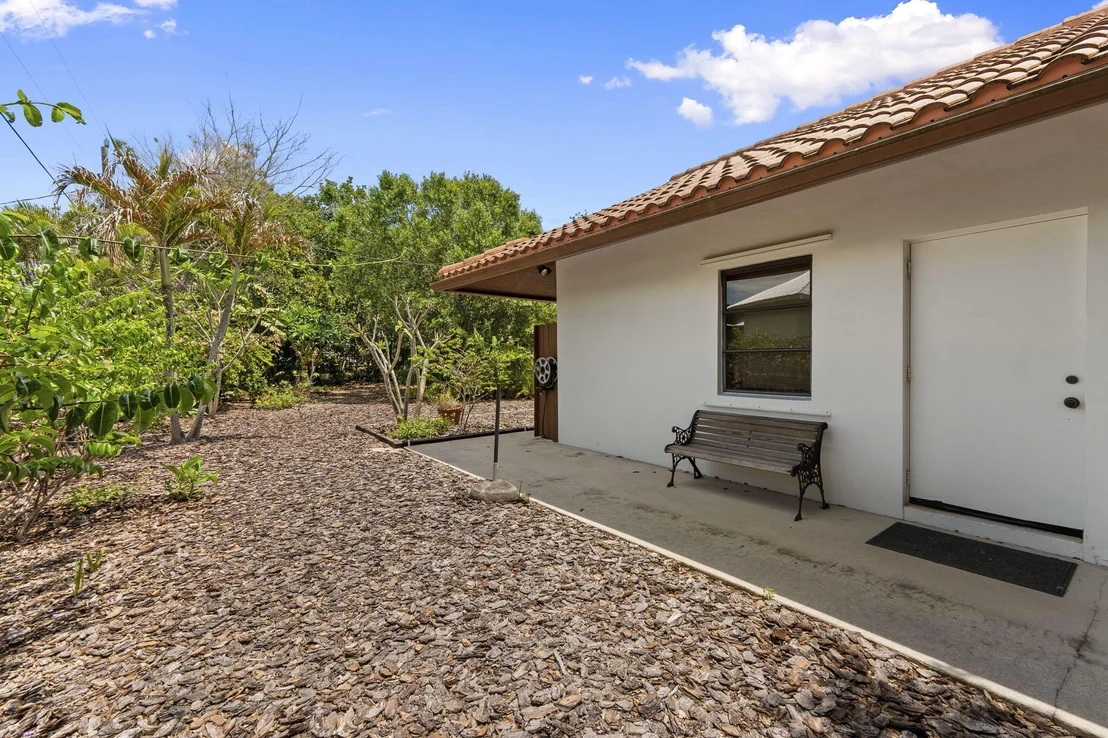 Photo of 4873 SE Bayshore Terrace