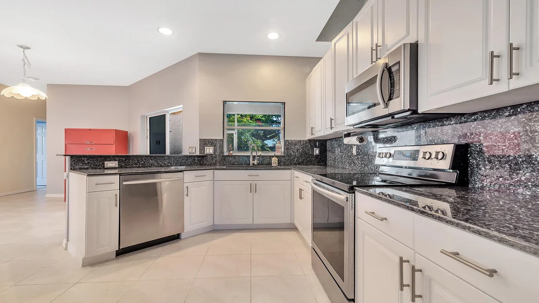 Photo of 11272 Edgewater Circle