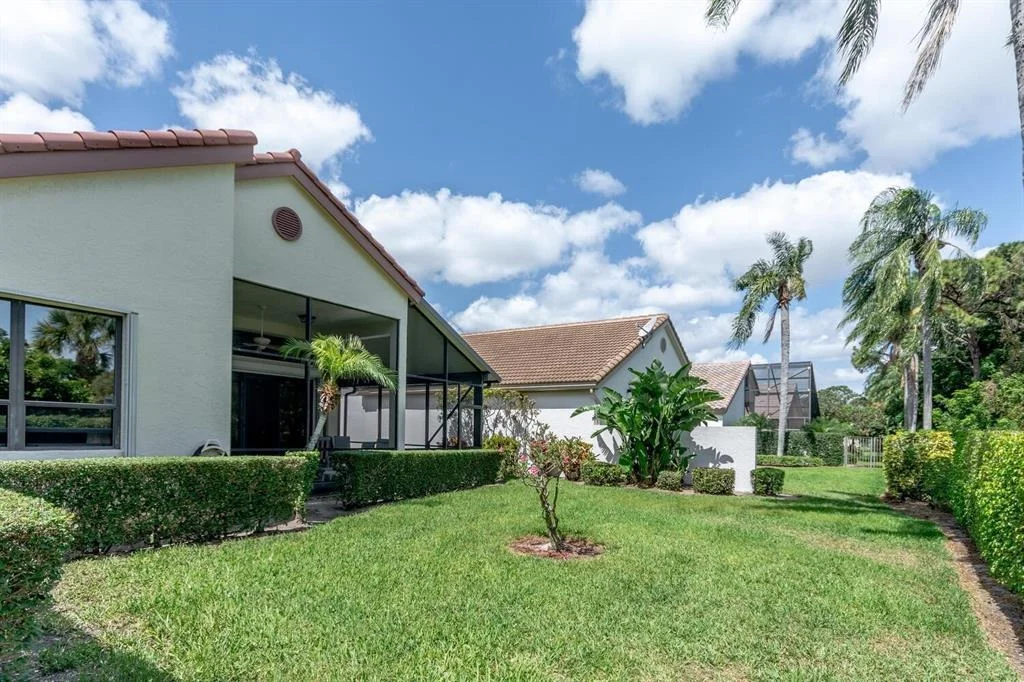 Photo of 10176 Lexington Circle N