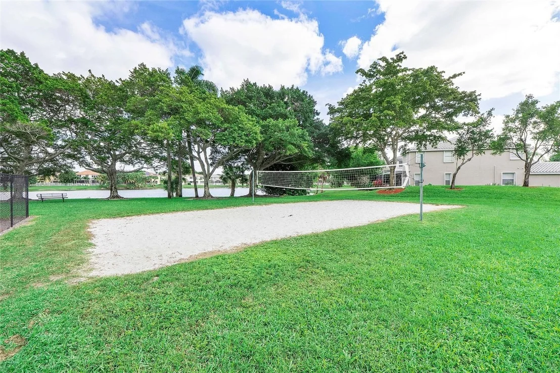 Photo of 3527 Chesapeake Circle