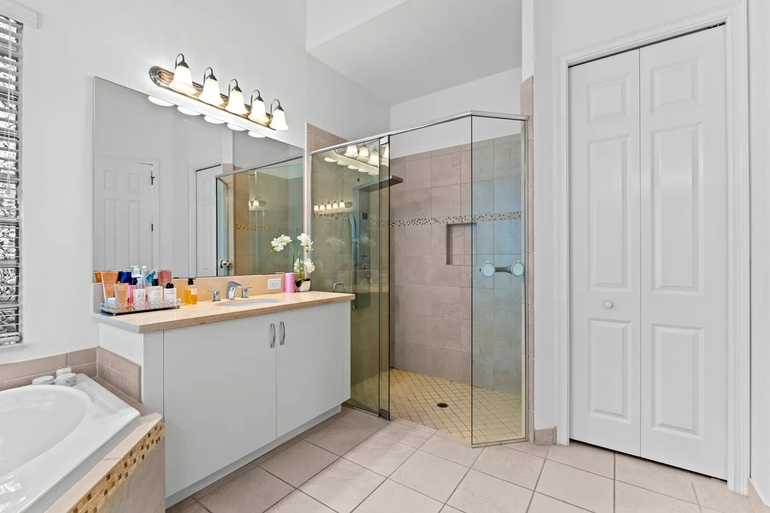 Photo of 16813 PAVILION Way