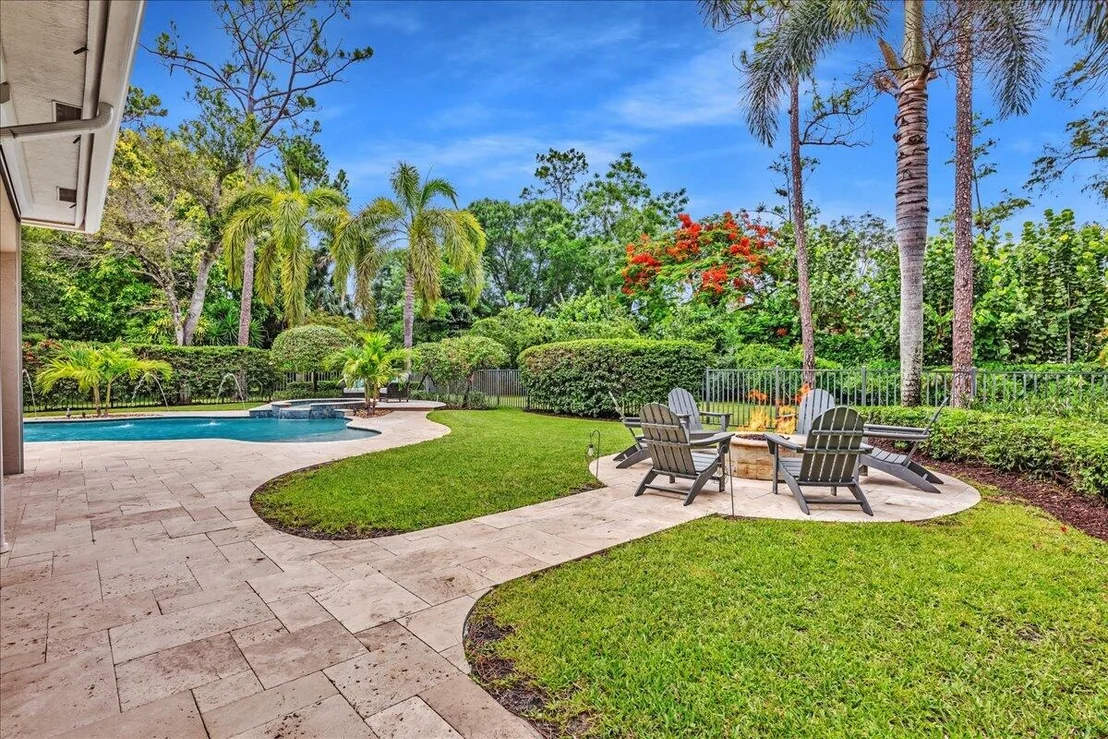 Photo of 378 Squire Drive