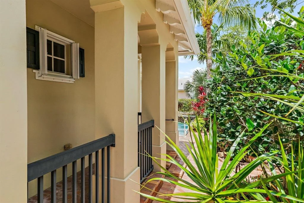 Photo of 231 W Bay Cedar Circle