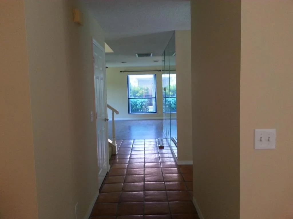 Photo of 6087 Dimond Street