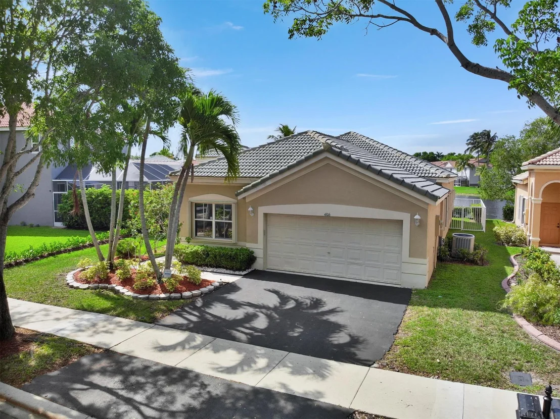 Photo of 4106 Sabal Ridge Circle