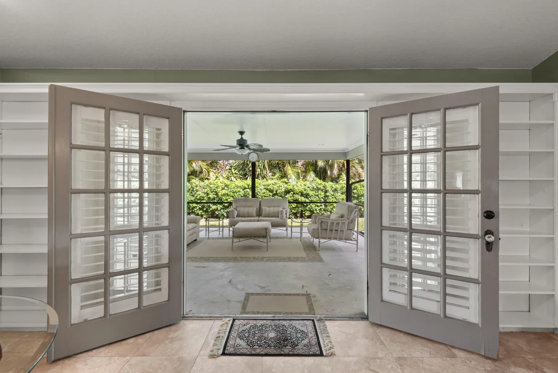Photo of 713 Warren Drive