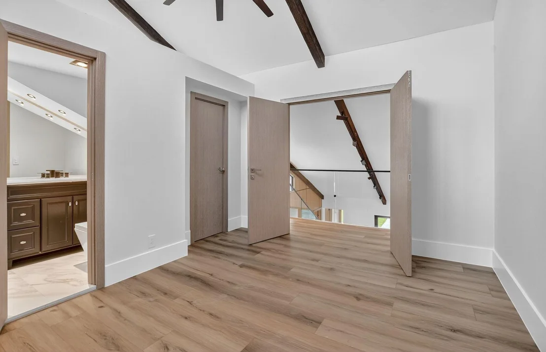 Photo of 43 Oregon Lane