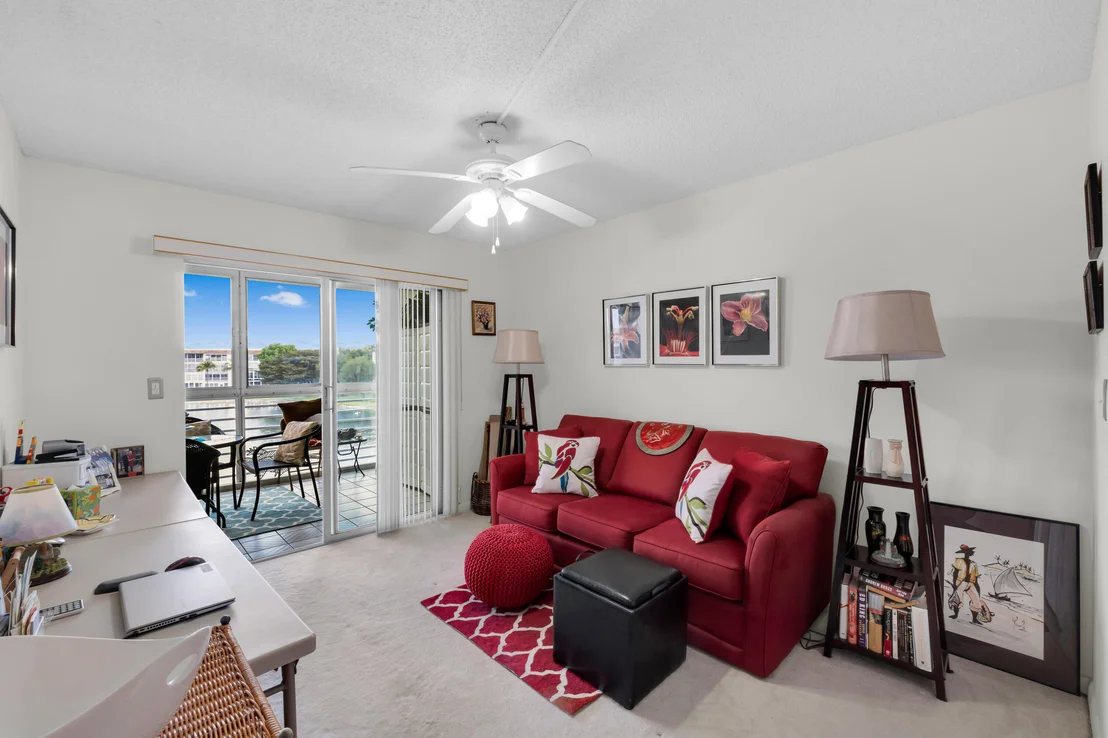 Photo of Unit D3 at 1903 Bermuda Circle