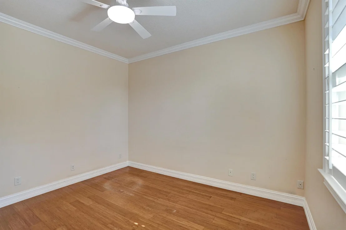 Photo of 603 N Cypress Drive