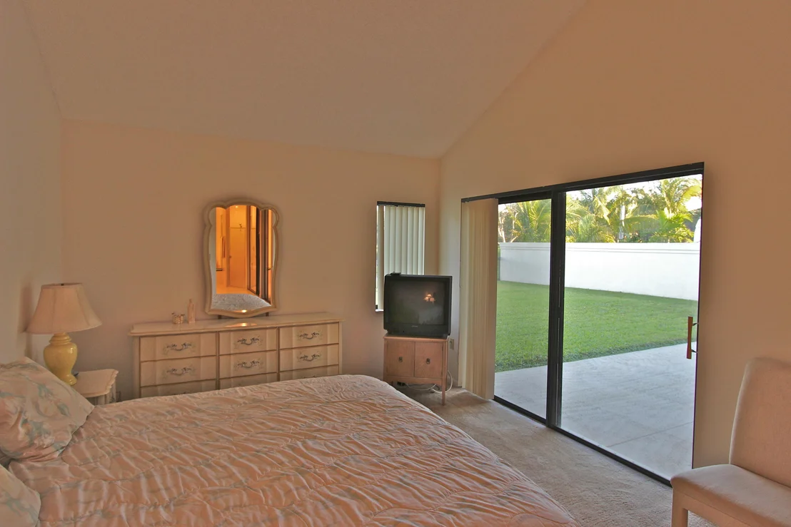 Photo of 221 River Park Drive