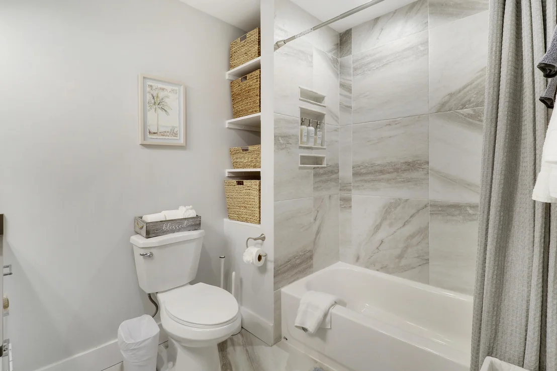 Photo of 424 Ebbtide Drive