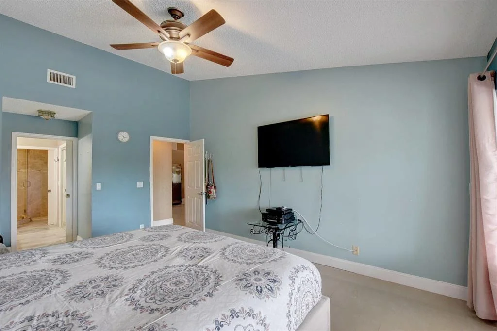 Photo of 11080 Lakeaire Circle