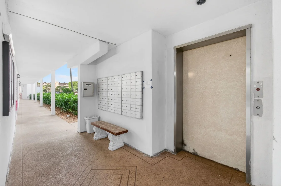 Photo of 2035 Cornwall B