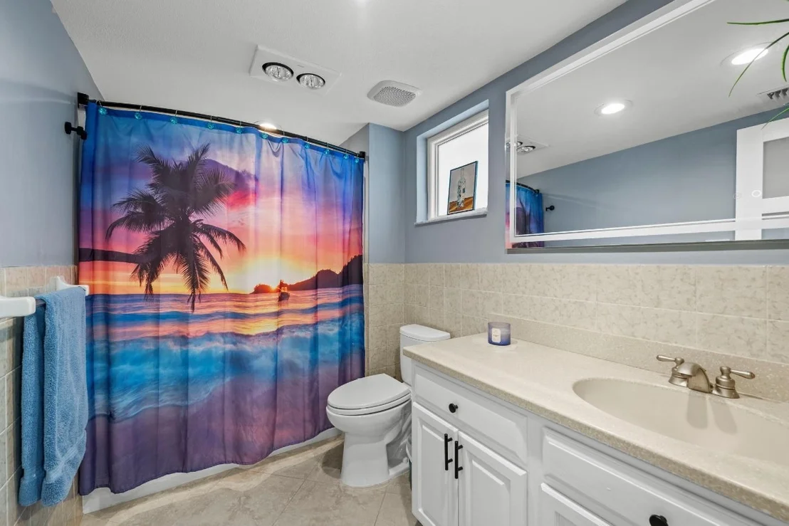 Photo of 2201 N Surf Road