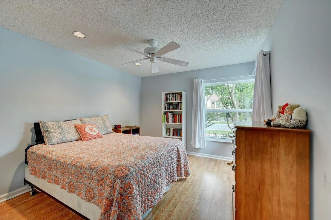 Photo of 7891 Waterfall Terrace