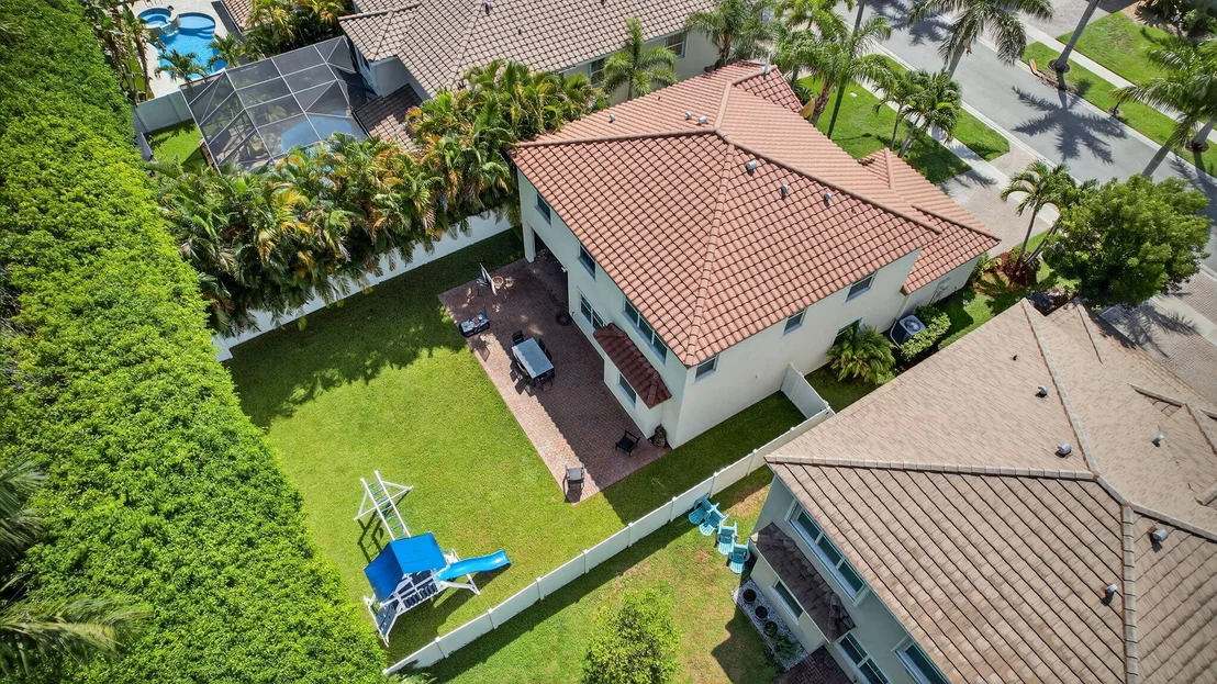 Photo of 9583 Phipps Lane