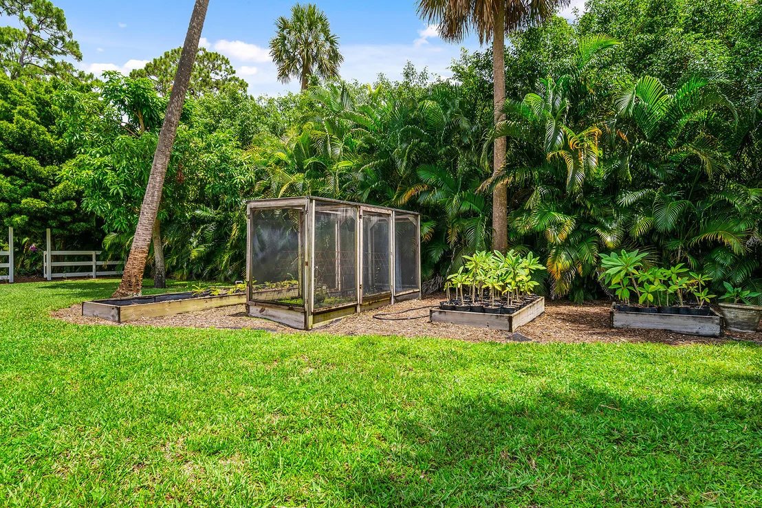 Photo of 6624 Dillman Road