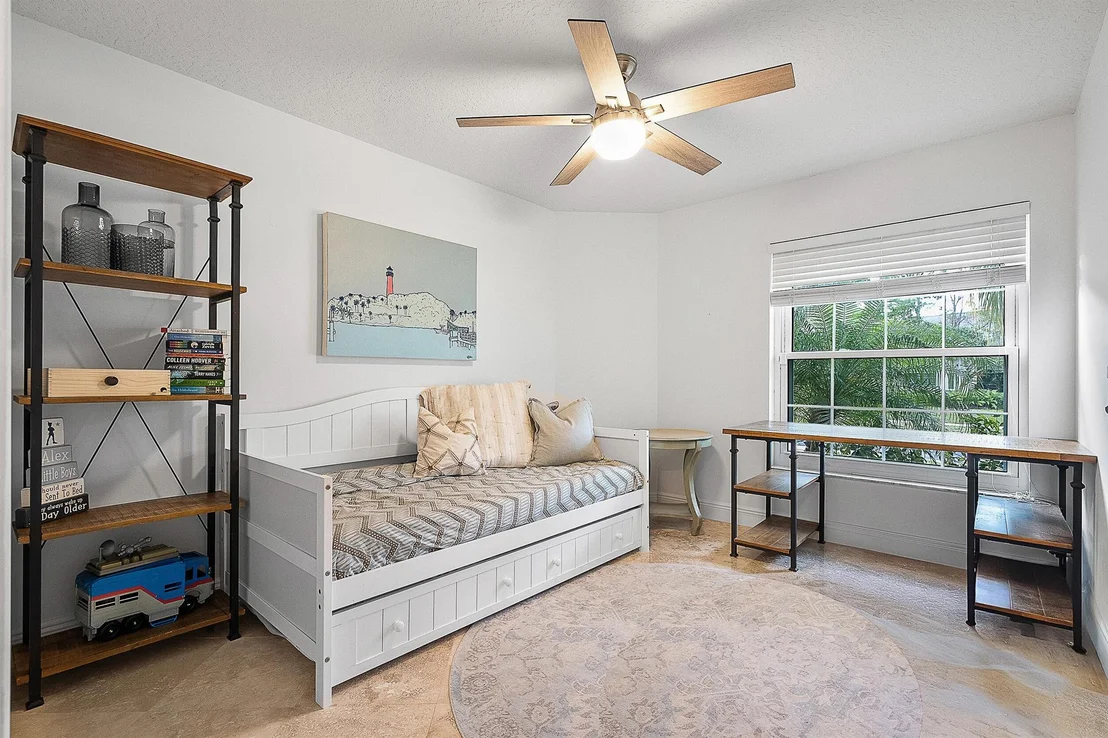 Photo of 227 Moccasin Trail
