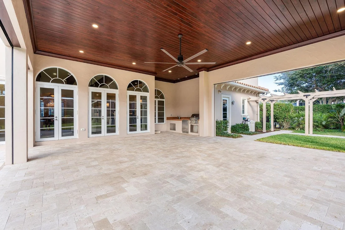 Photo of 384 Royal Palm Way