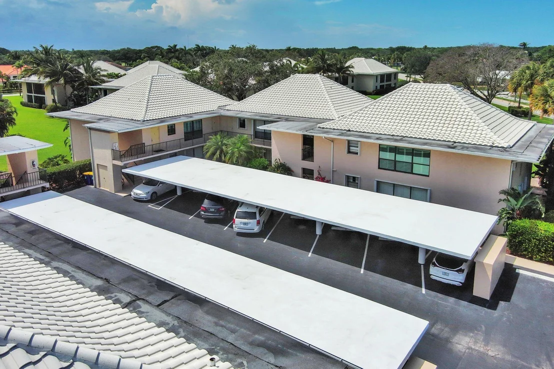 Photo of Unit E at 5 SE Concourse Drive