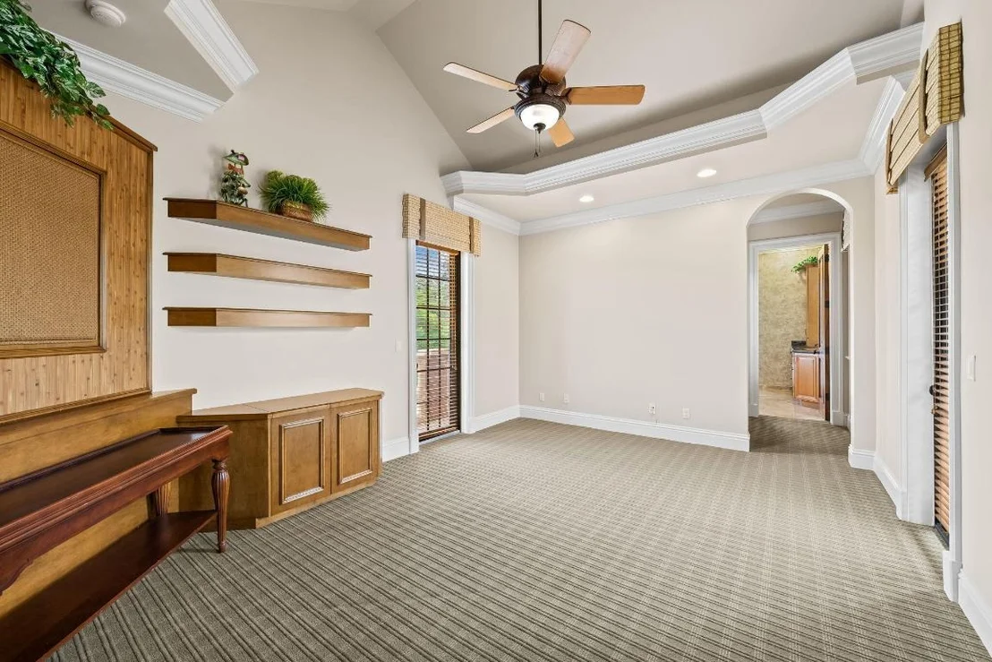Photo of 6300 Riverside Drive